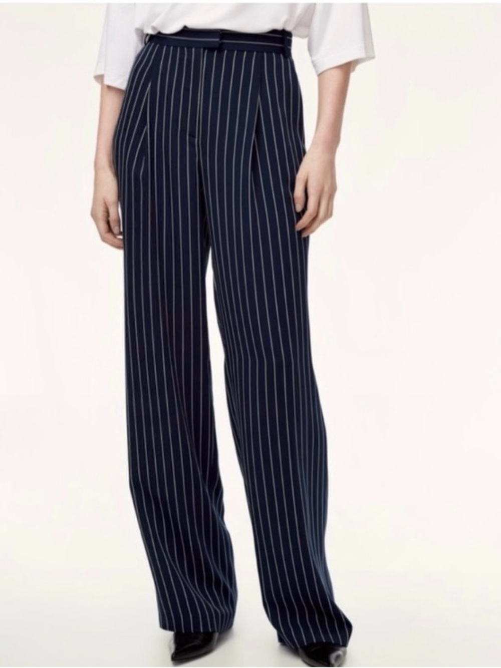 Aritzia x Babaton High Waisted Wide Legs Pants Navy w White Pinstripe Size 0